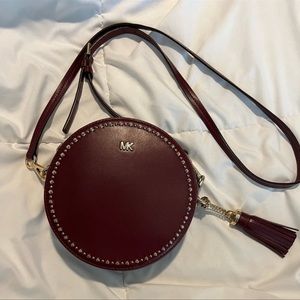 Michael Kors Canteen Crossbody in Maroon